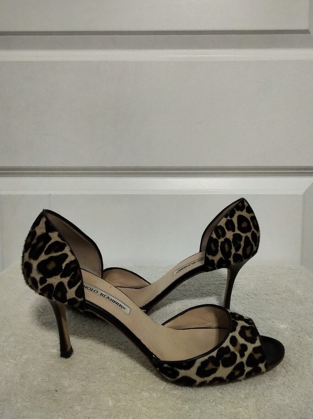 Manolo Blahnik Leopard-Print Pony Hair Peep Toe Pumps - Size 39